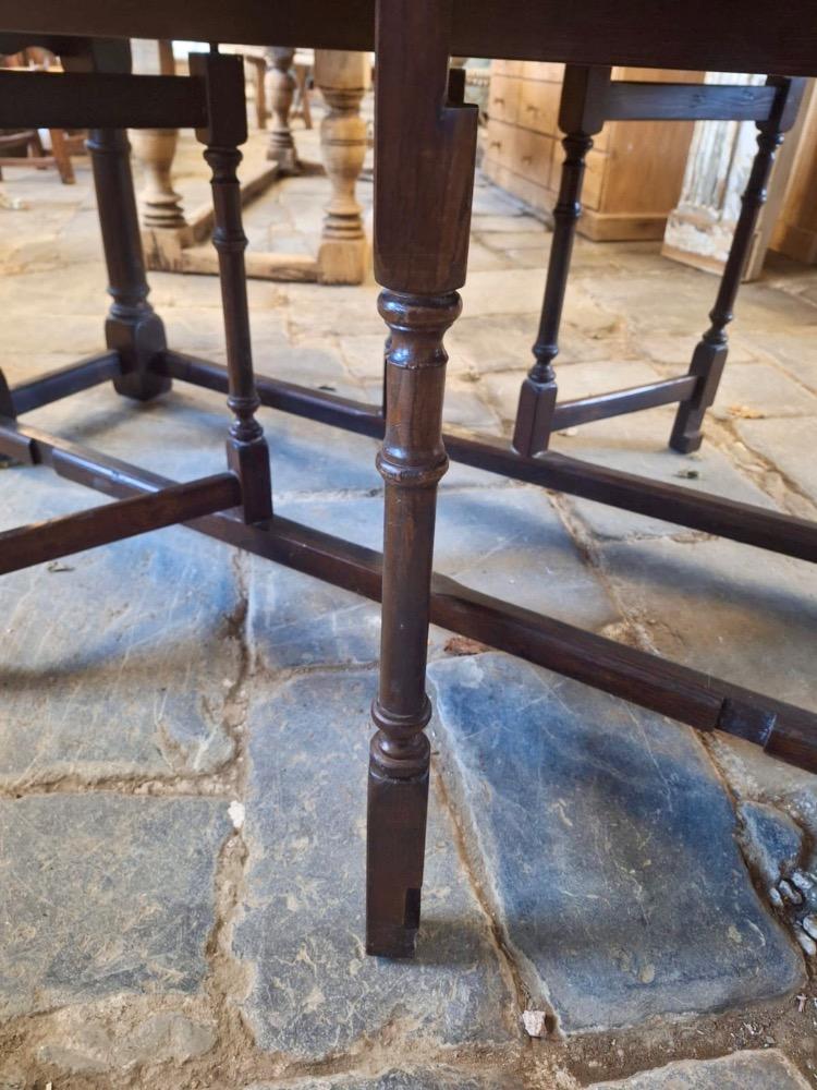 Antique gate-leg table, mid-20th century 