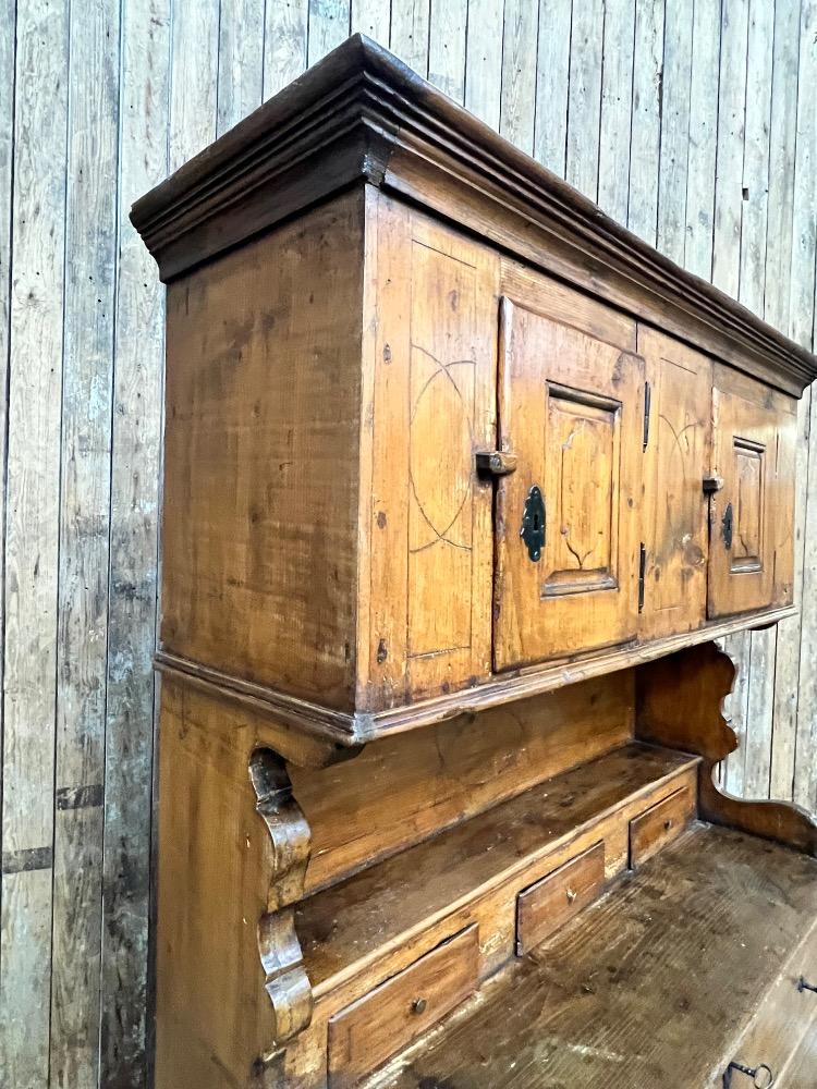 Mountain sideboard, 18th century 