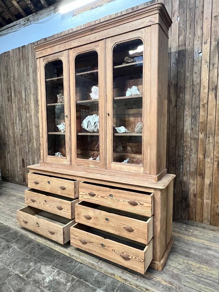 Old shop dresser, late 19th century 