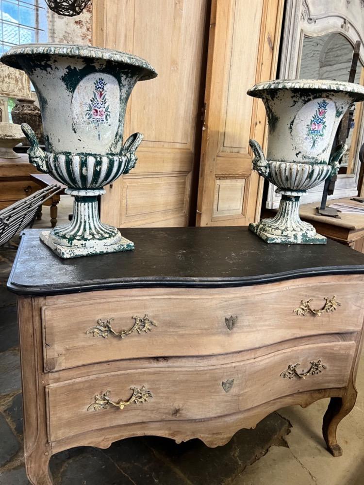 Pair of garden vases, early 20th century