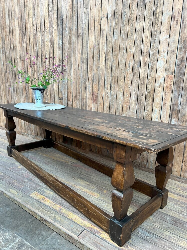 Pesentation table, 18th century