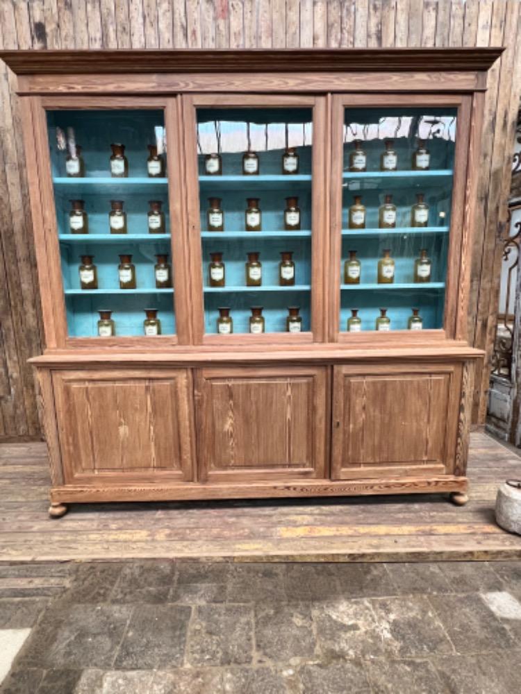 Pharmacy cabinet, early 20th century