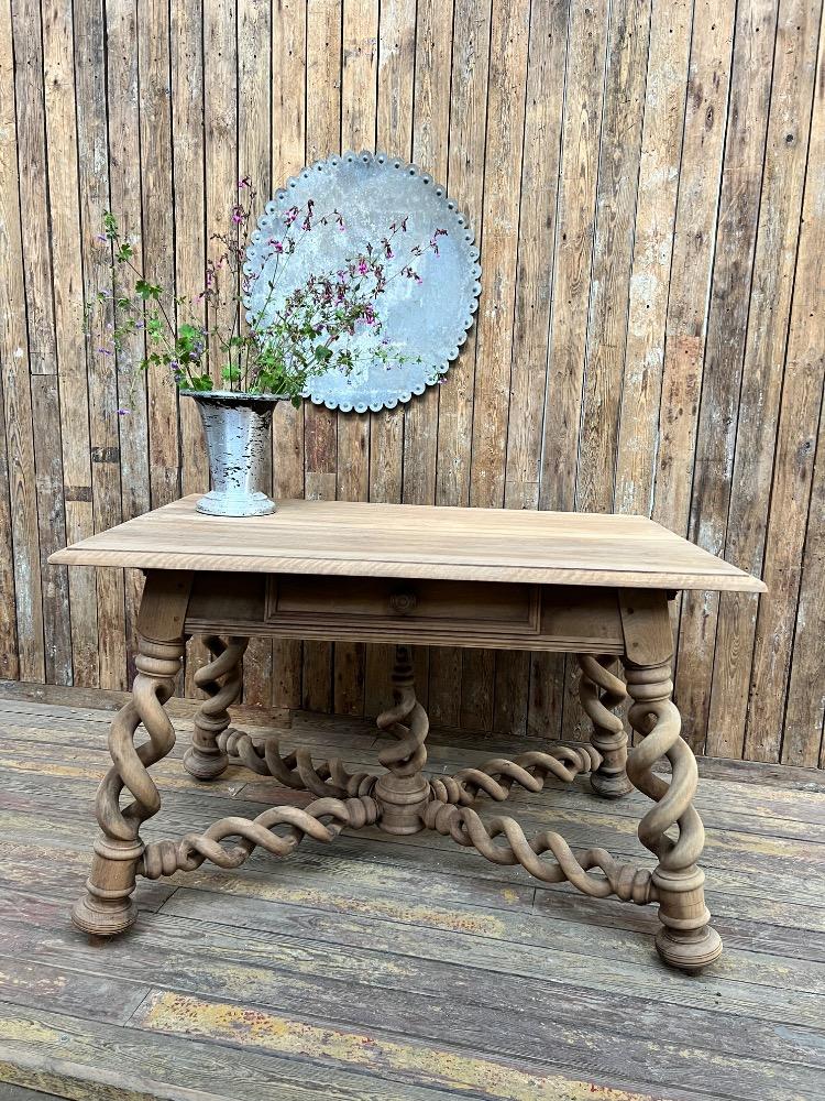 Presentation table, late 19th century 