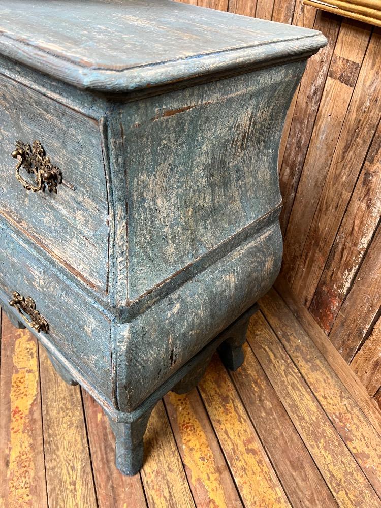 Swedish style commode, early 20th century 