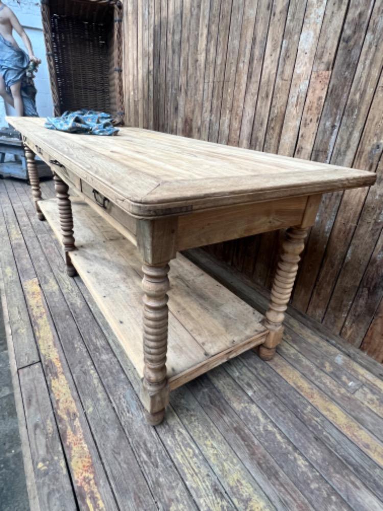 Walnut silk table, mid-19th century 