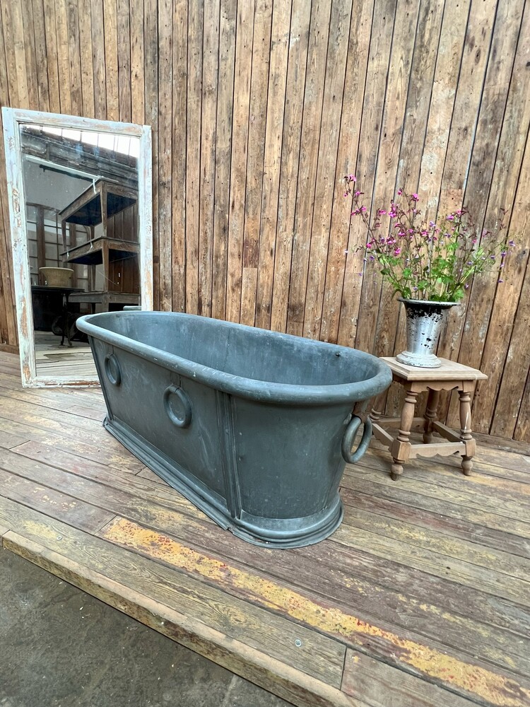 Zinc bathtub, 19th century